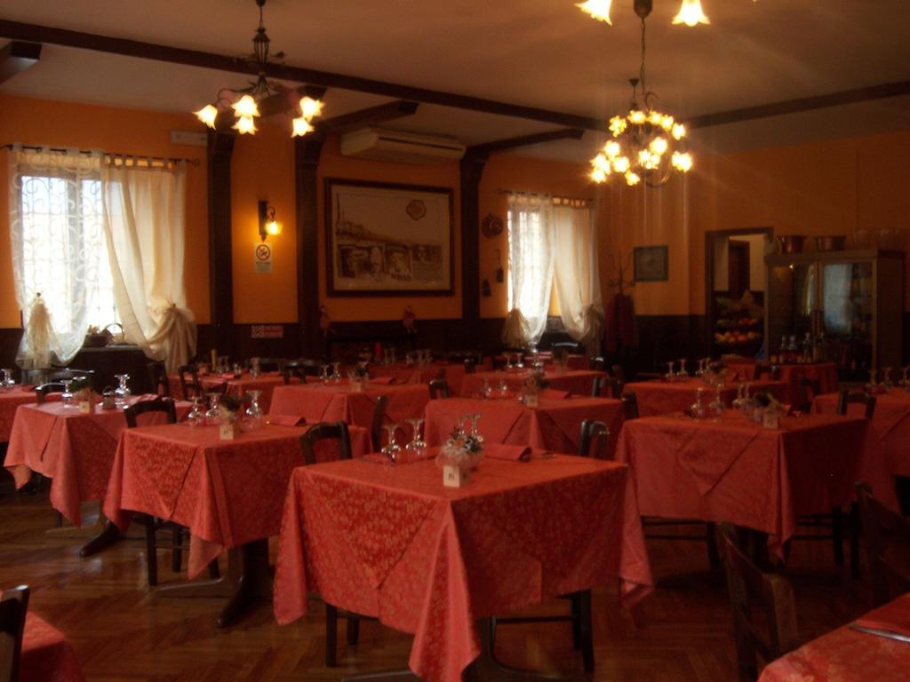 Nuovo Hotel Tripoli Settimo Vittone Luaran gambar