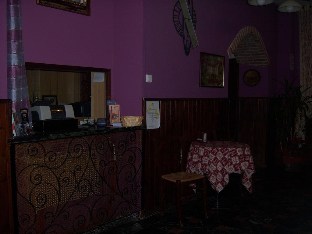Nuovo Hotel Tripoli Settimo Vittone Luaran gambar
