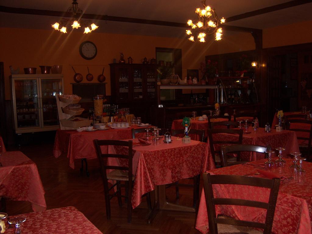 Nuovo Hotel Tripoli Settimo Vittone Luaran gambar